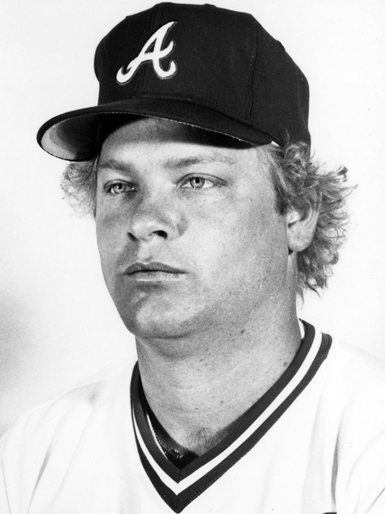 Head and shoulders portrait of Bob Horner in Braves uniform